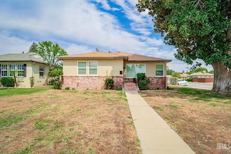 2931 Pine St, Bakersfield, CA 93301