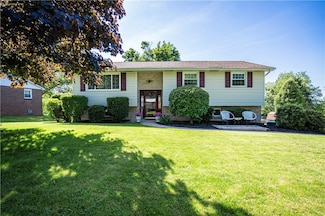 147 Pershing Cir, Latrobe, PA 15650