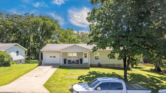 1613 W Harvest Cir, Perryville, MO 63775