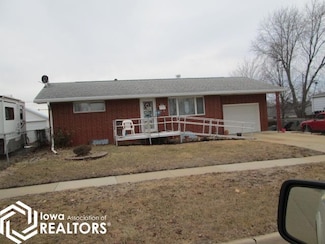 614 N 1st St, Knoxville, IA 50138