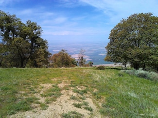 26751 El Camino Dr, Tehachapi, CA 93561