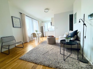 90 Loisaida Ave Unit 601, New York, NY 10009