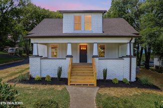 1287 E Harper Ave, Maryville, TN 37804
