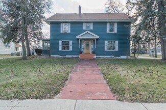 429 W Bellevue St, Leslie, MI 49251