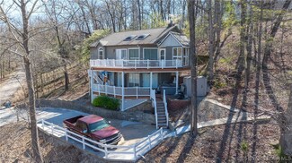 127 Camelot Ct, Camdenton, MO 65020