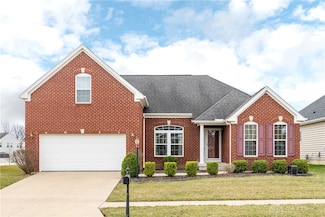 5068 Meadowview St, Tipp City, OH 45371