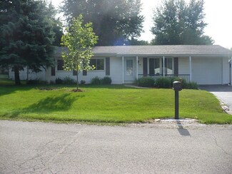 322 Rosalind Rd, Rochelle, IL 61068