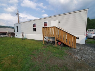188 Sesame St, Braintree, VT 05060