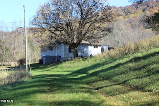 215 Autumn Dr, Pennington Gap, VA 24277