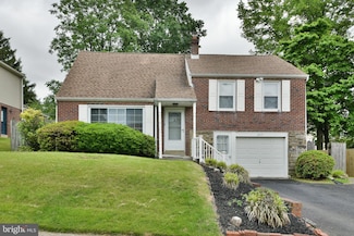227 Rolling Hill Rd, Elkins Park, PA 19027