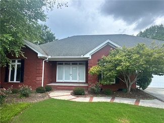 3869 Falcon Crest Ct, Auburn, AL 36830