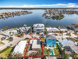 16212 Redington Dr, Redington Beach, FL 33708