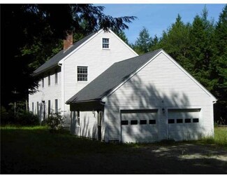 14 Ministerial Rd, Rockport, ME 04856