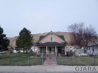 378 W 5th St, Palisade, CO 81526