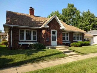 1921 Vernon St, Rockford, IL 61103