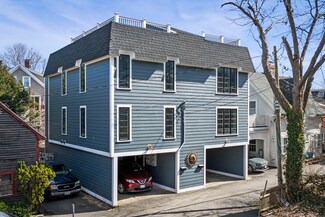 9 Hanover Ct Unit 1, Marblehead, MA 01945