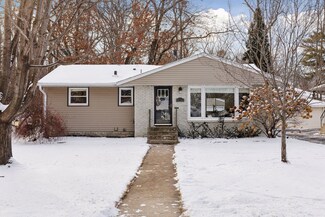 4205 Woodstock Ave, Golden Valley, MN 55422