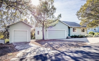 15518 Little Peak Rd, Hidden Valley Lake, CA 95467