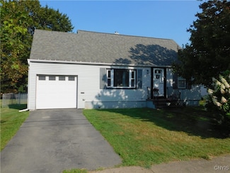 517 Coolidge Rd, Utica, NY 13502