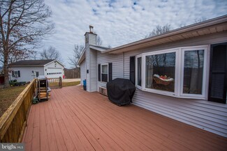 152 Mountaintop Ln, Paw Paw, WV 25434