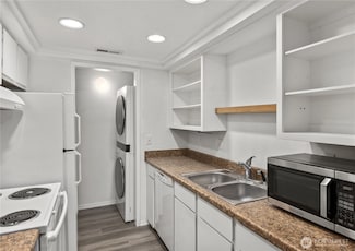 9517 NE 180th St Unit B104, Bothell, WA 98011