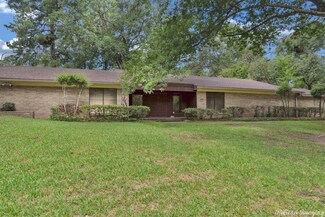 570 Spring Lake Dr, Shreveport, LA 71106