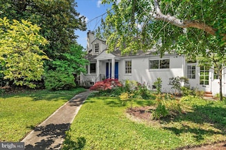 215 Wardour Dr, Annapolis, MD 21401