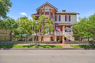 1601 Ball St, Galveston, TX 77550