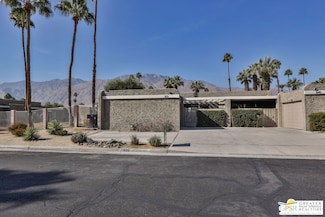 833 N Calle de Flora Vista, Palm Springs, CA 92262