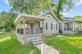 2051 E Gregory Blvd, Kansas City, MO 64132