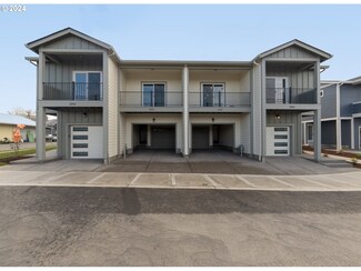 2986 25th Ave, Forest Grove, OR 97116