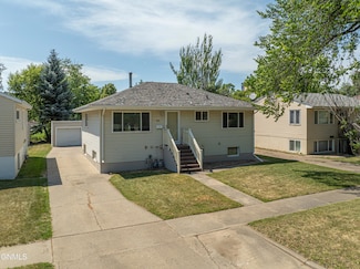 1504 N 14th St, Bismarck, ND 58501
