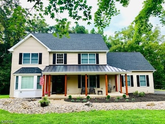 333 Greens Ridge Rd, Stewartsville, NJ 08886