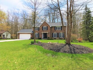6 White Pine Ct, East Amherst, NY 14051