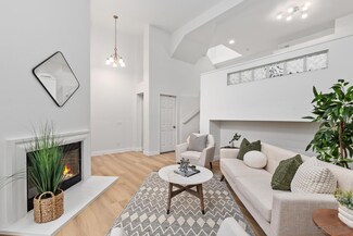 7155 Calabria Ct Unit D, San Diego, CA 92122