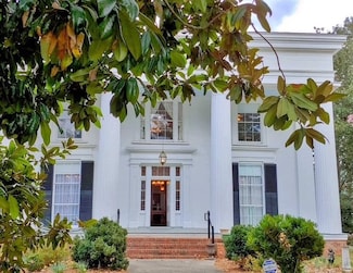 309 E Robert Toombs Ave, Washington, GA 30673