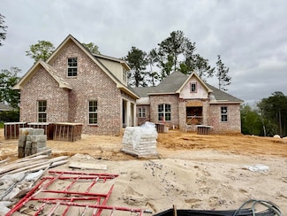 130 Brookhollow Blvd, Hattiesburg, MS 39402