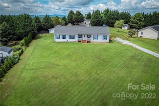 59 Divide Loop, Flat Rock, NC 28731