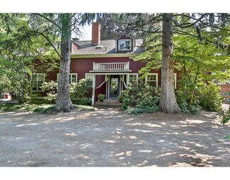 8 Rolfes Ln Unit 8R, Newbury, MA 01951