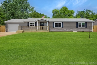 245 E 148th St, Glenpool, OK 74033