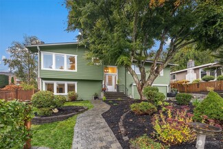 1131 7th Ave S, Edmonds, WA 98020