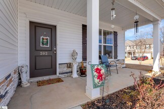 202 Braselton St, Greer, SC 29651