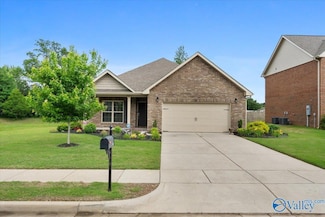 108 Summer Pointe Ln NW, Madison, AL 35757