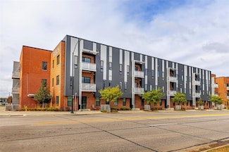 450 SW 7th St Unit 304, Des Moines, IA 50309