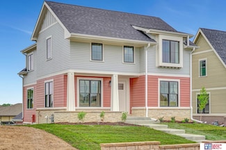 811 Penrose Dr, Lincoln, NE 68521