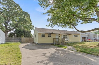 2124 Jeffrey Dr, Norfolk, VA 23518
