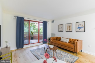 2301 N St NW Unit 312, Washington, DC 20037
