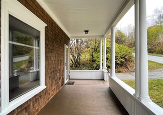 997 Concord Ave, Saint Johnsbury, VT 05819