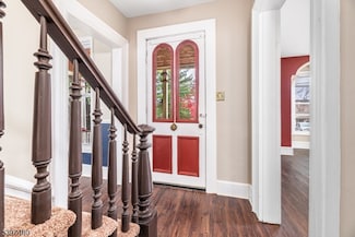 32 High St, Newton, NJ 07860