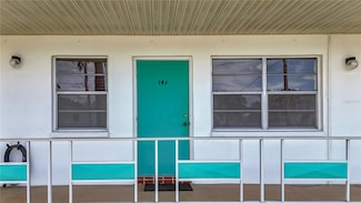 6055 21st St N Unit J14, Saint Petersburg, FL 33714